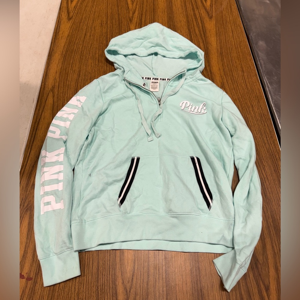 pink vs quarter zip